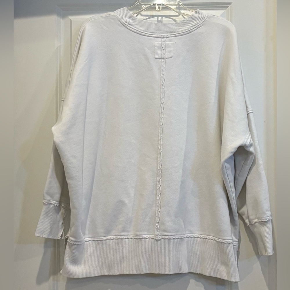Aerie Beach Party Pullover - Picture 7 of 11